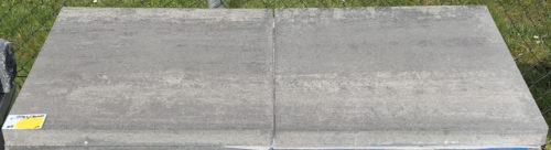 beton tegel 60x60x4 grijs zwartgenuanceerd