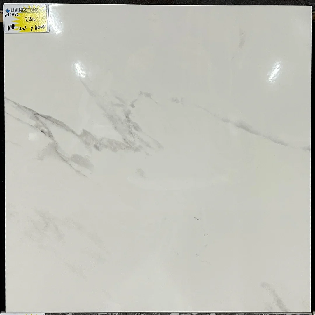 832 - 60x60 - Cerpa estatuario - 1 koop - 11m2 - € 220