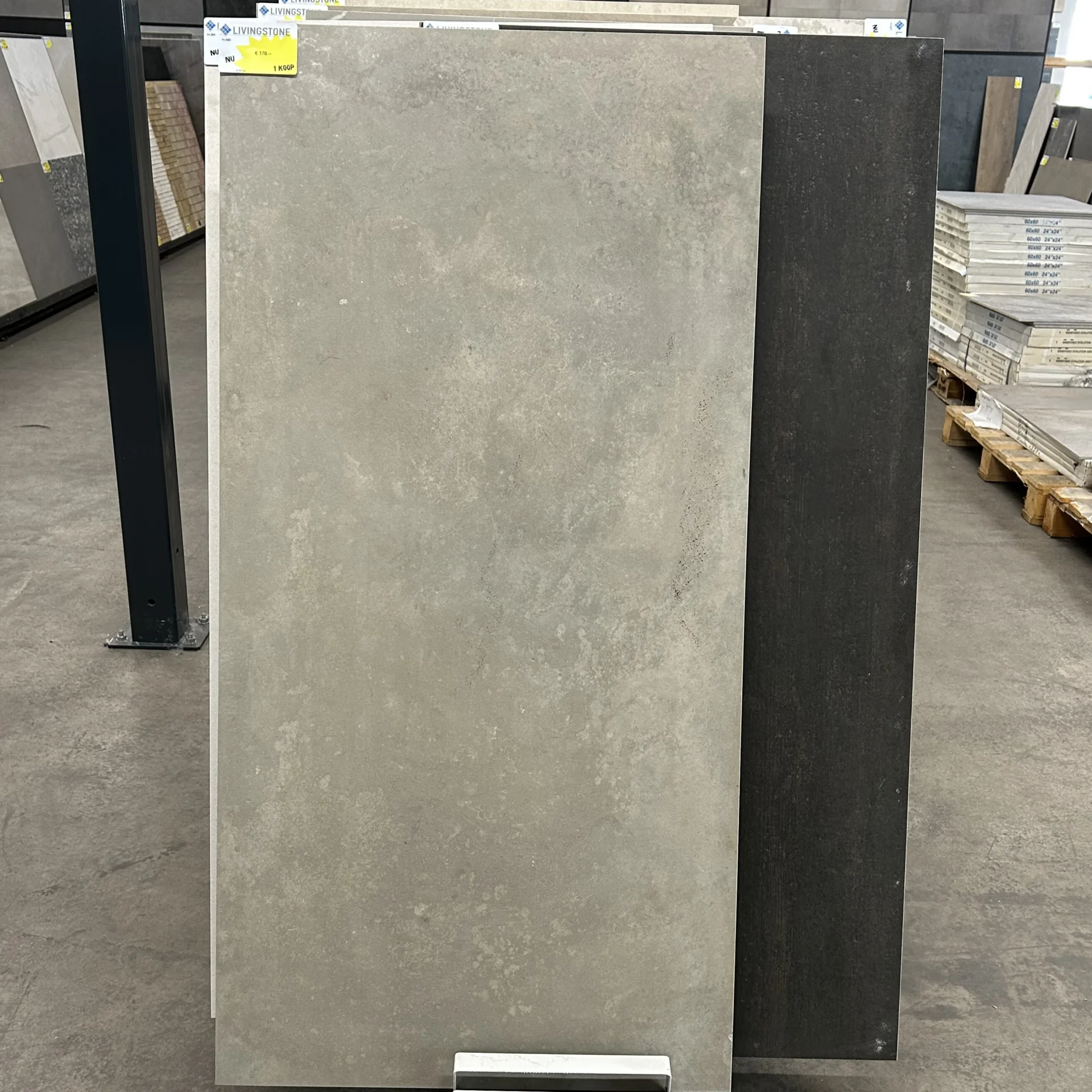 H560 - 60x120 - 1 koop - 8,64m2 - € 170